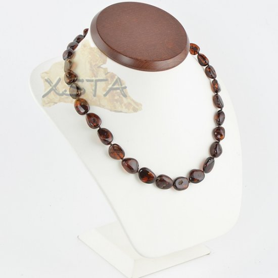 Amber necklace polished cherry flat olive short